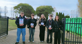 Kwestowali na cmentarzach