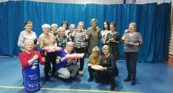 Wspólne pieczenie pączków w Pastuchowie